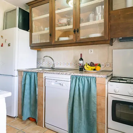 Holiday home Lovely In With Wifi